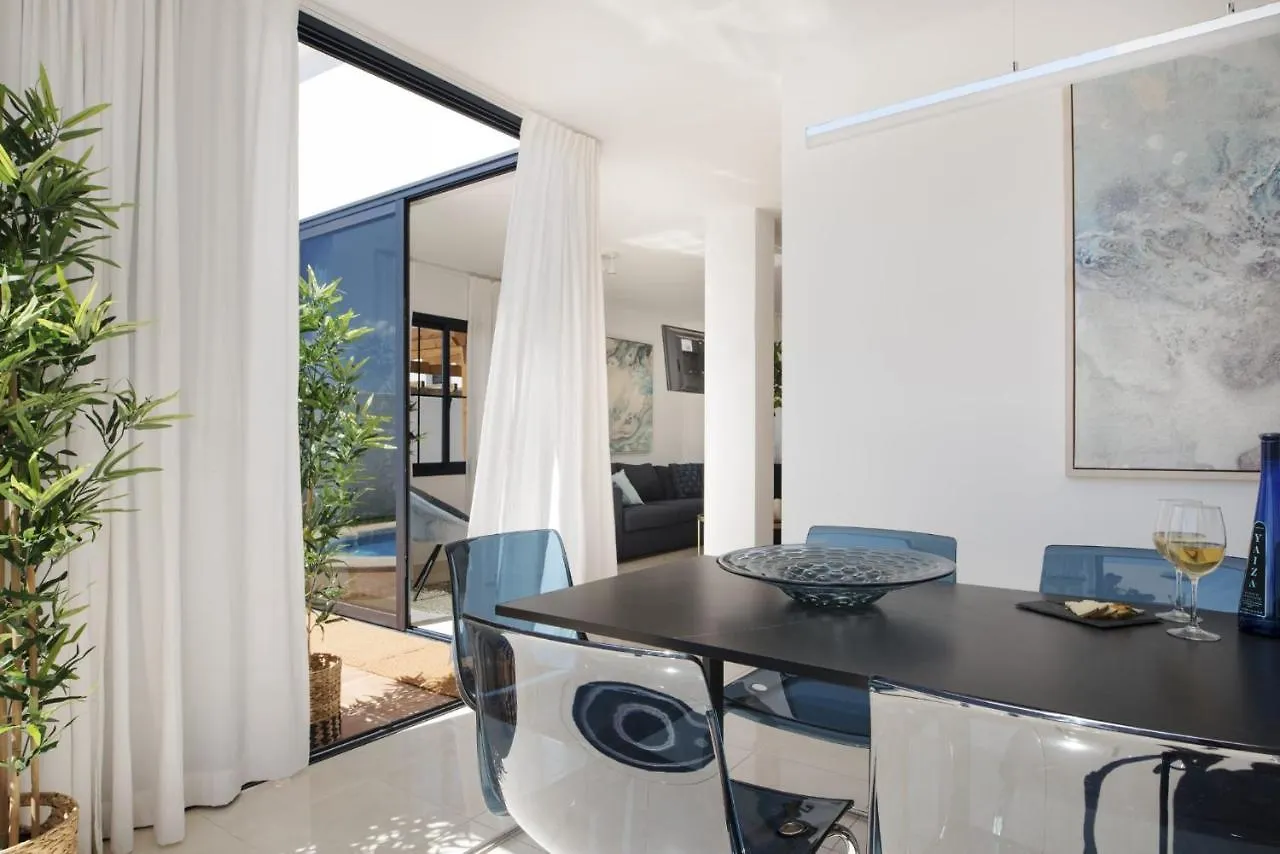 Villa Roble ヤイサ